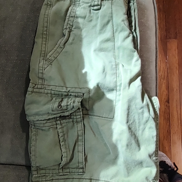 3pr..Name Brand Shorts - Picture 16 of 16